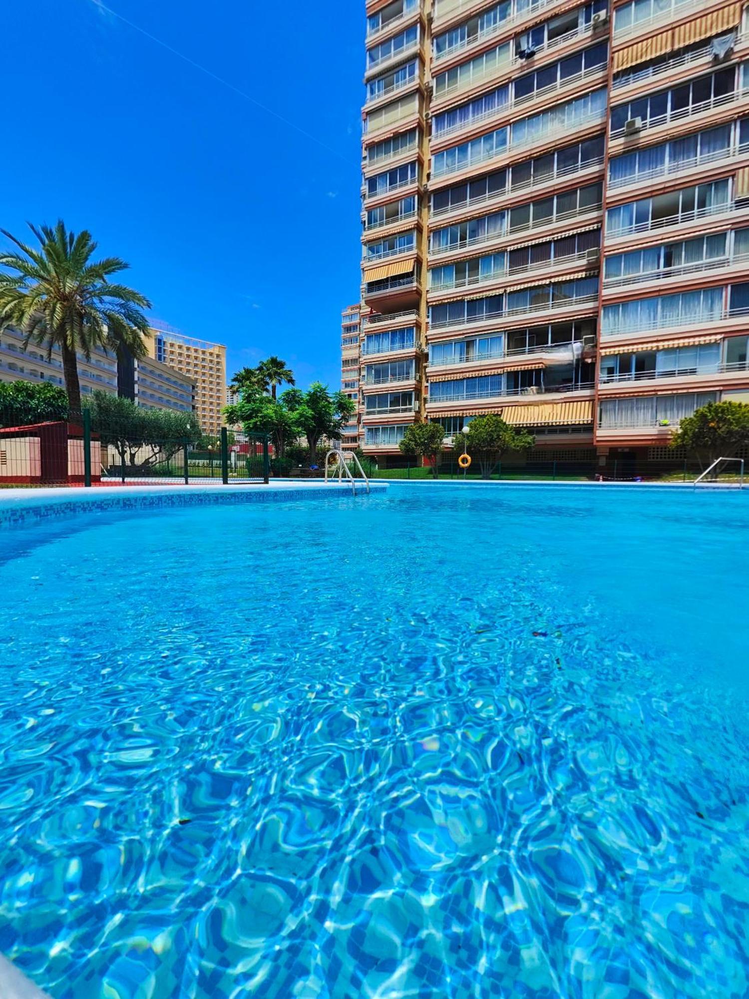 Luxury Lidersol Apartment Benidorm Bagian luar foto