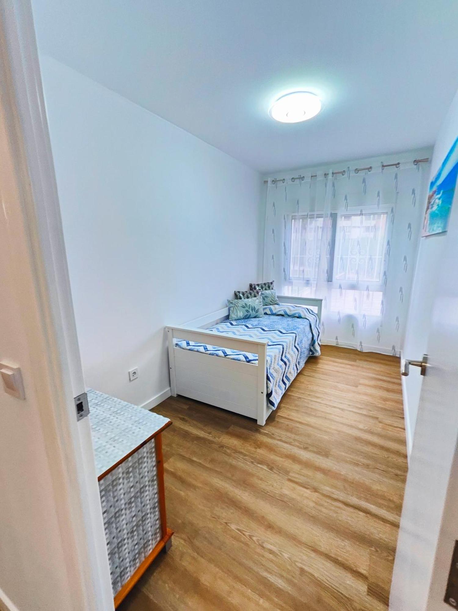 Luxury Lidersol Apartment Benidorm Bagian luar foto