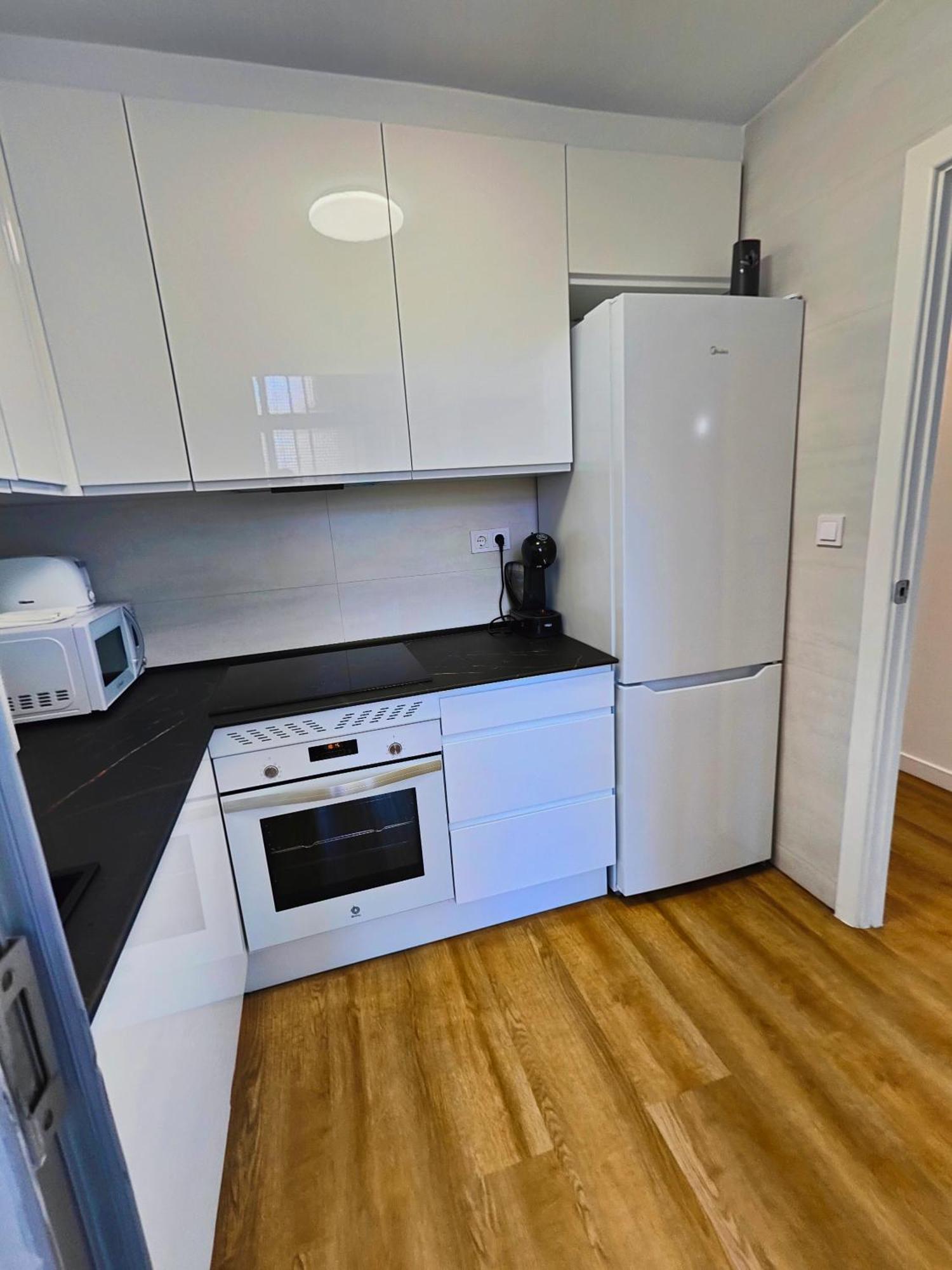 Luxury Lidersol Apartment Benidorm Bagian luar foto