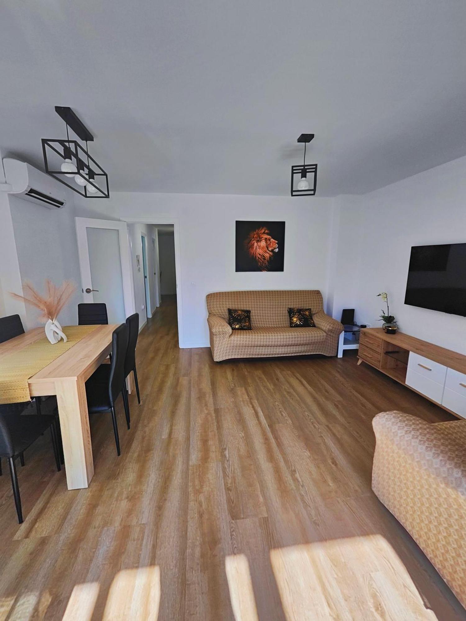 Luxury Lidersol Apartment Benidorm Bagian luar foto