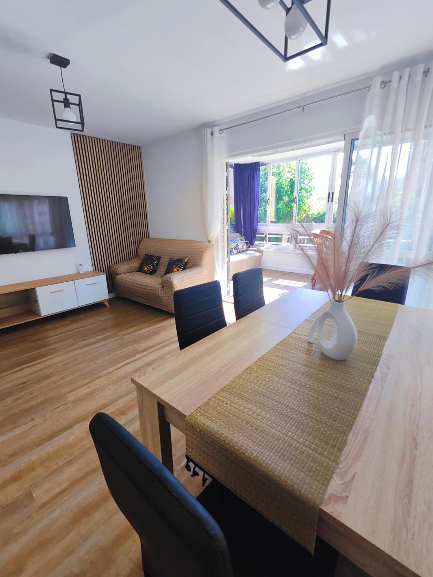 Luxury Lidersol Apartment Benidorm Bagian luar foto