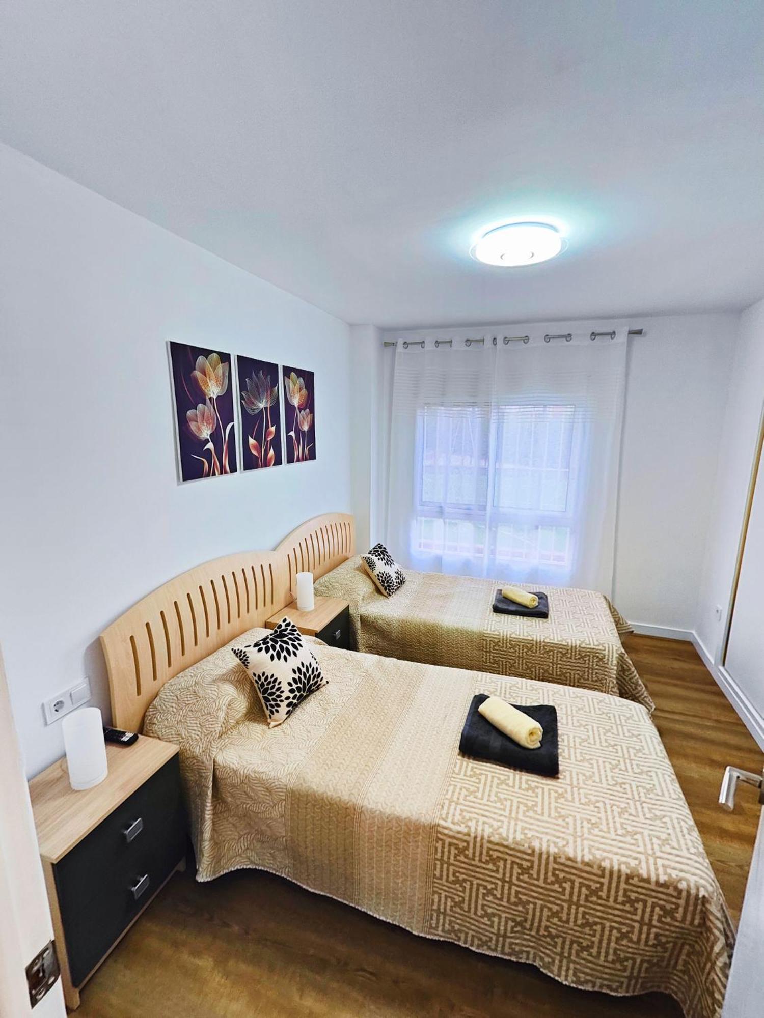 Luxury Lidersol Apartment Benidorm Bagian luar foto